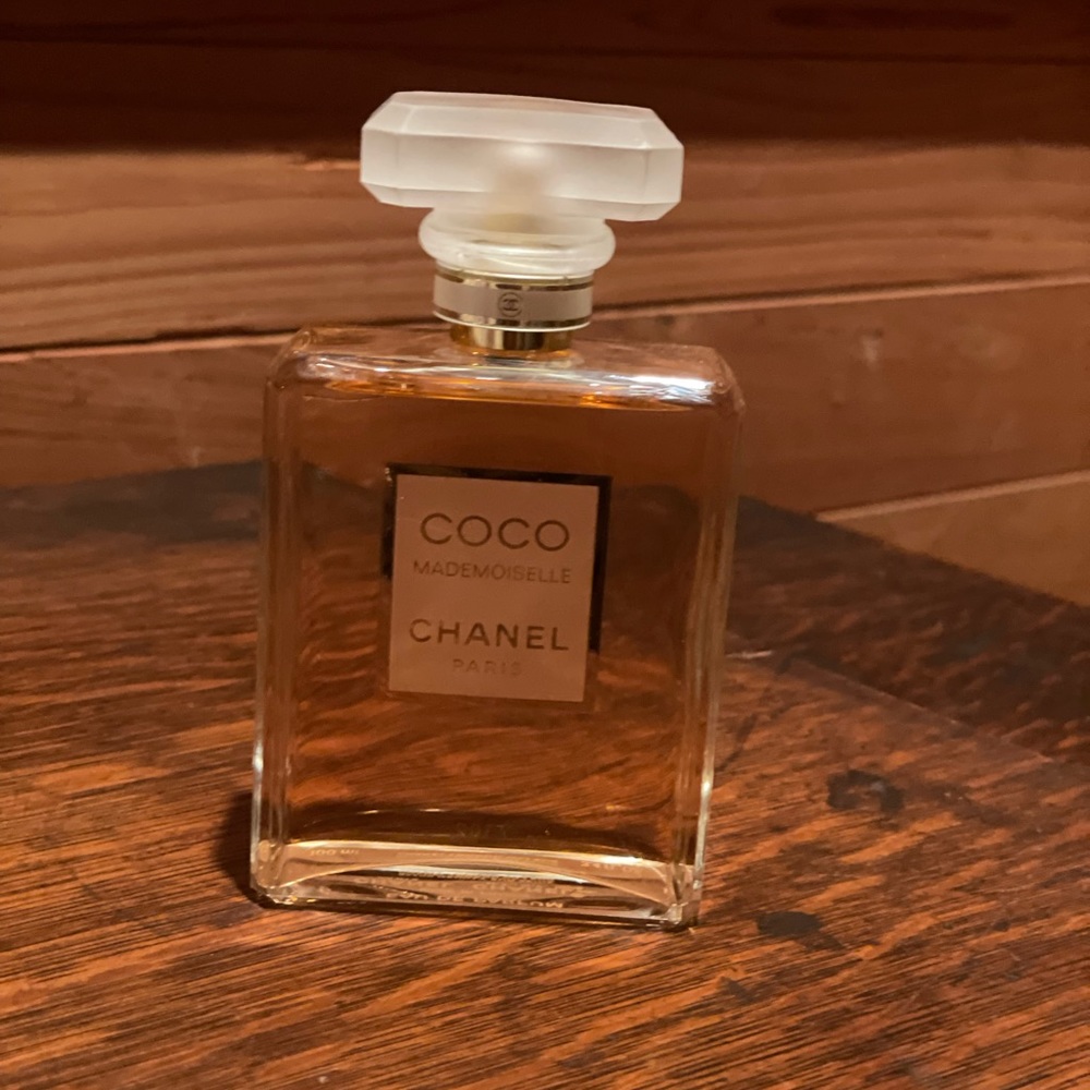 ✨coco CHANEL mademoiselle perfume✨